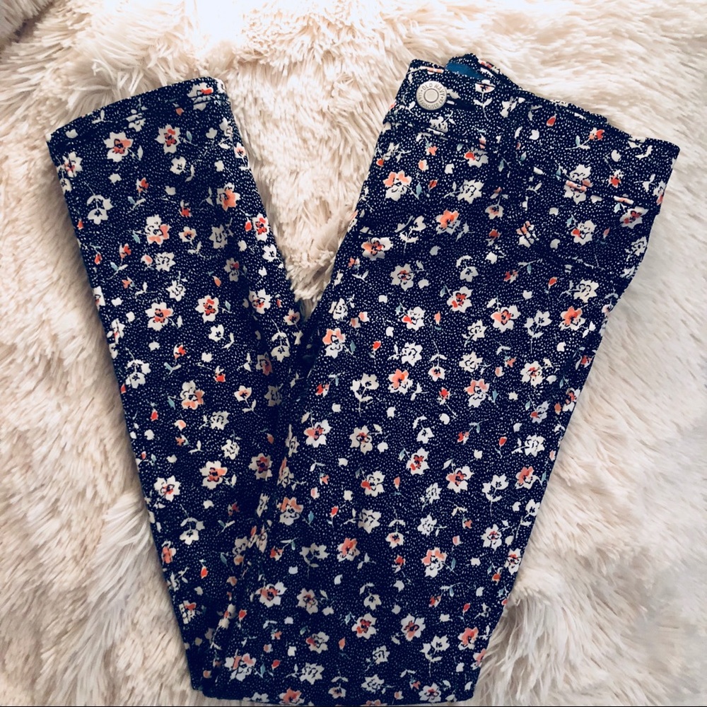 Girls Size 7 Black Floral Rockstar Jeggings 🌸